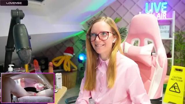 Image 12 of belle_alice Stream on Chaturbate on 14 months ago
