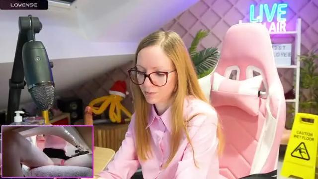 Image 6 of belle_alice Stream on Chaturbate on 14 months ago