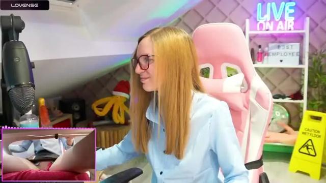 Image 8 of belle_alice Stream on Chaturbate on 13 months ago