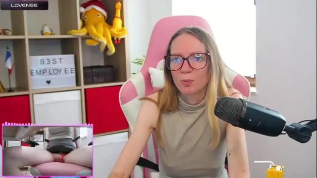 Image 2 of belle_alice Stream on Chaturbate on 1 month ago