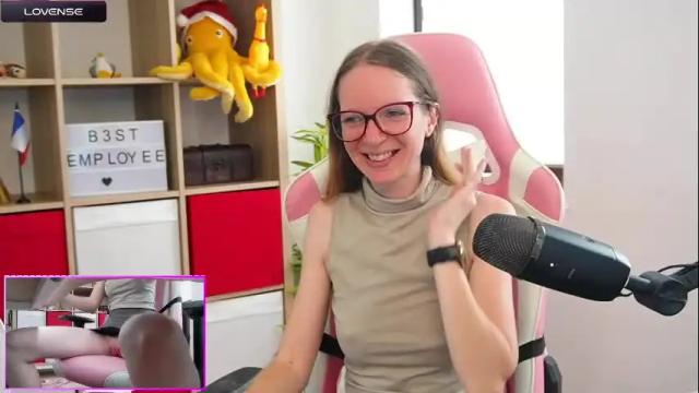 Image 3 of belle_alice Stream on Chaturbate on 1 month ago