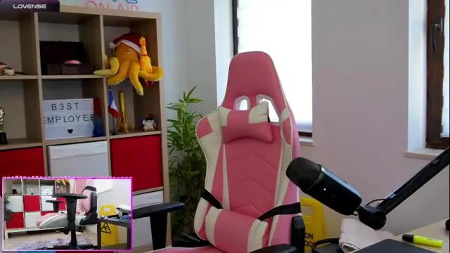 Image 3 of belle_alice Stream on Chaturbate on 29 days ago