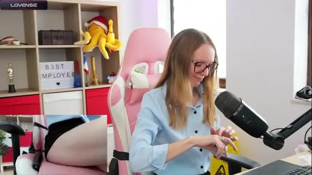 Image 8 of belle_alice Stream on Chaturbate on 22 days ago