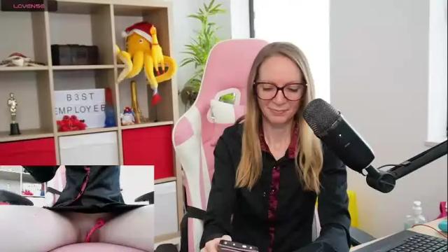 Image 10 of belle_alice Stream on Chaturbate on 2 days ago