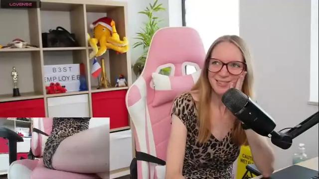 Image 10 of belle_alice Stream on Chaturbate on 4 months ago