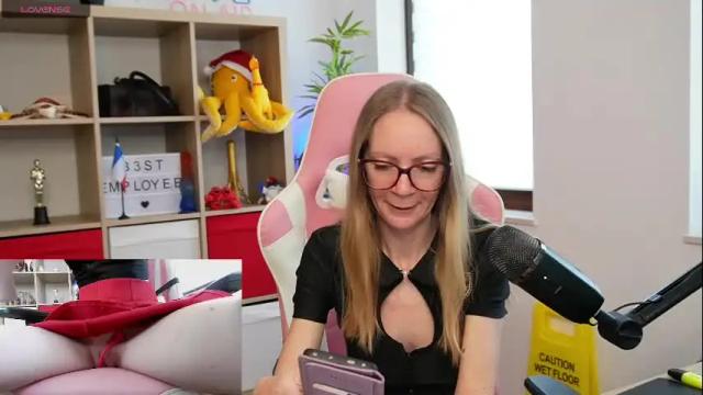 Image 8 of belle_alice Stream on Chaturbate on 4 months ago