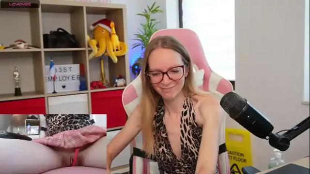 Image 7 of belle_alice Stream on Chaturbate on 4 months ago