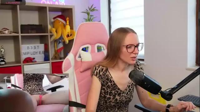 Image 3 of belle_alice Stream on Chaturbate on 3 months ago