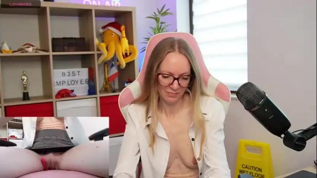 Image 8 of belle_alice Stream on Chaturbate on 3 months ago