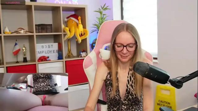 Image 7 of belle_alice Stream on Chaturbate on 3 months ago