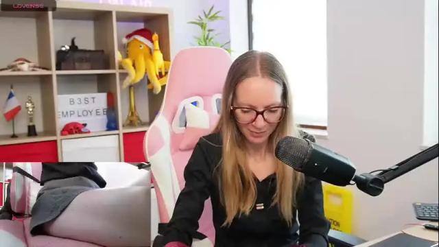 Image 12 of belle_alice Stream on Chaturbate on 3 months ago