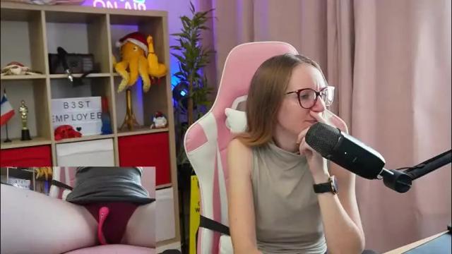 Image 4 of belle_alice Stream on Chaturbate on 1 month ago