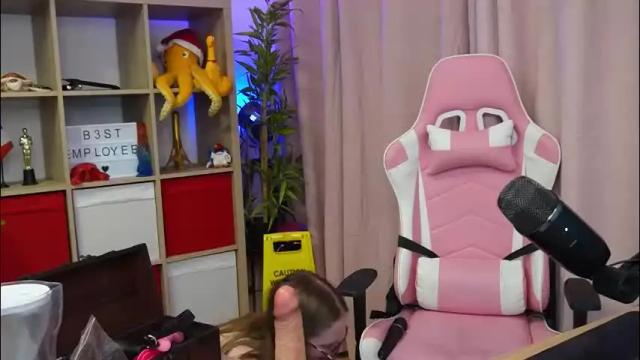 Image 10 of belle_alice Stream on Chaturbate on 1 month ago