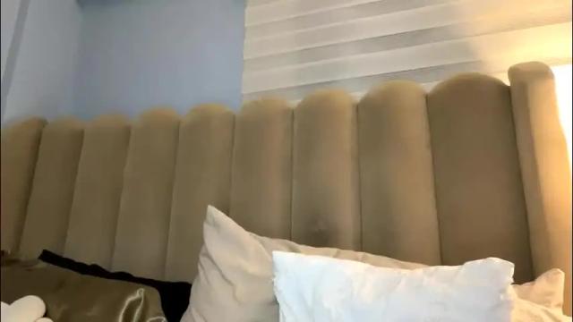 Thumbnail 3, belle_moonlight's Stream at Chaturbate, 3 hours ago