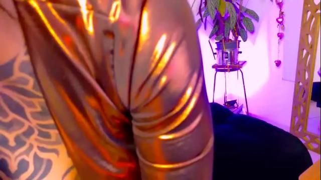 Image 3 of belle_seduction Stream on Chaturbate on 2 months ago