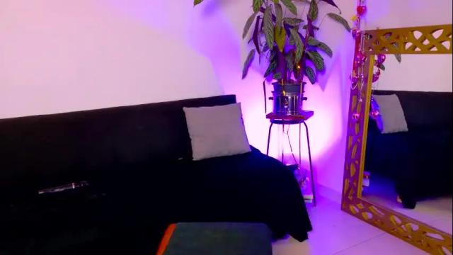 Image 8 of belle_seduction Stream on Chaturbate on 2 months ago