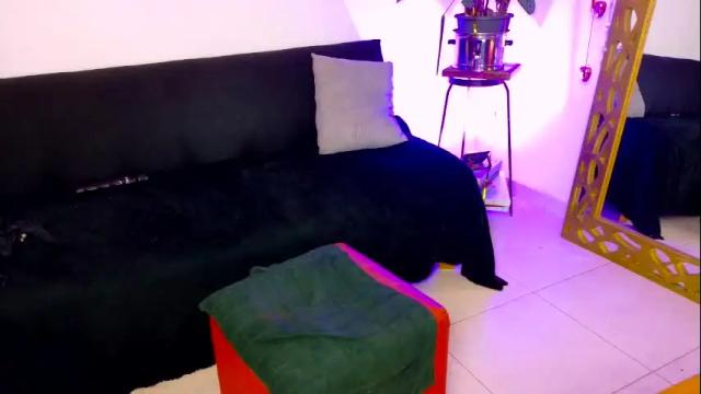 Image 3 of belle_seduction Stream on Chaturbate on 2 months ago