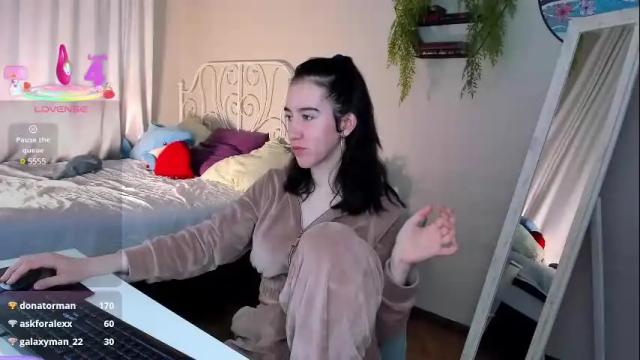 Image 11 of belle_via Stream on Chaturbate on 3 months ago