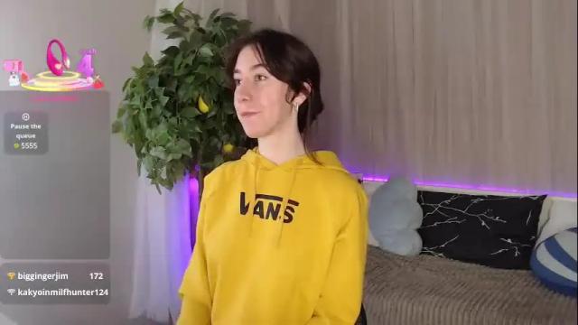 Image 8 of belle_via Stream on Chaturbate on 3 months ago