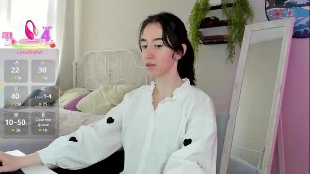 Image 12 of belle_via Stream on Chaturbate on 4 months ago