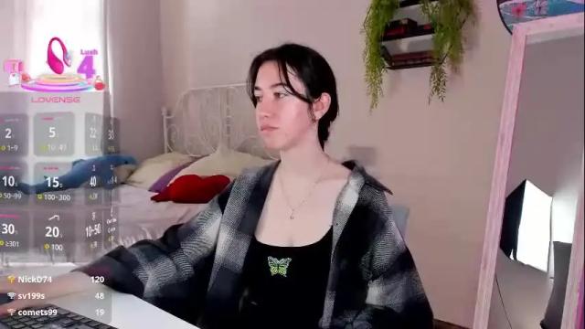 Image 2 of belle_via Stream on Chaturbate on 4 months ago