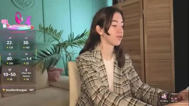 Image 3 of belle_via Stream on Chaturbate on 3 months ago