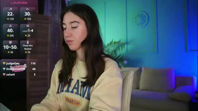 Image 2 of belle_via Stream on Chaturbate on 2 months ago