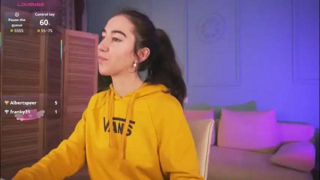 Image 7 of belle_via Stream on Chaturbate on 22 days ago