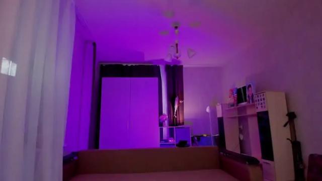 Image 3 of bellestein Stream on Chaturbate on 13 months ago