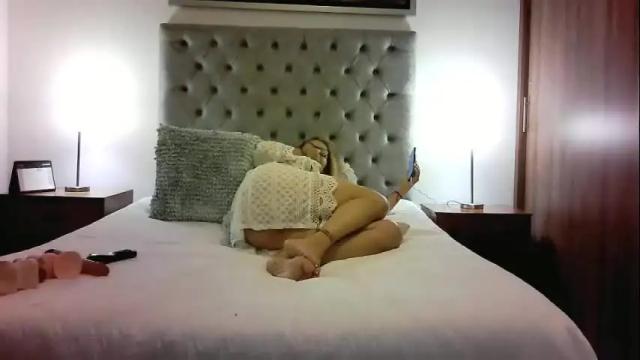 Image 4 of belletompsons Stream on Chaturbate on 14 days ago