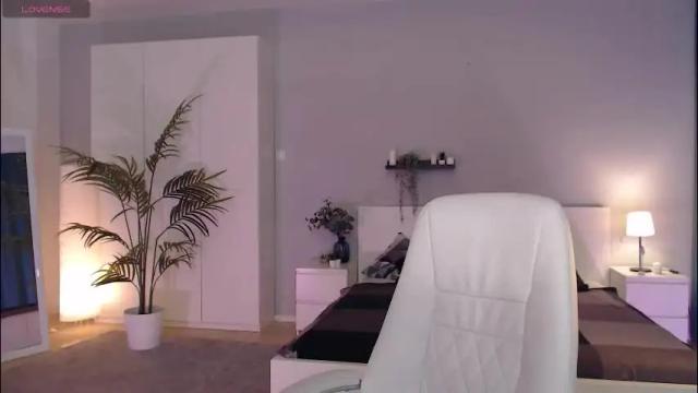 Thumbnail 1, bellla_haddid's Stream at Chaturbate, 1 month ago