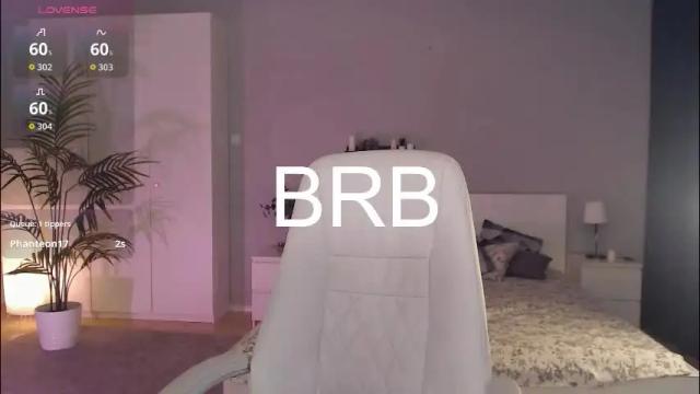 Image 4 of bellla_haddid Stream on Chaturbate on 1 month ago