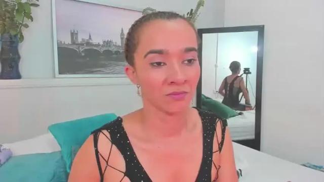 Image 12 of bellota_flak Stream on Chaturbate on 13 months ago
