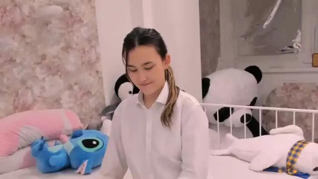 Image 3 of bellxlove Stream on Chaturbate on 13 months ago