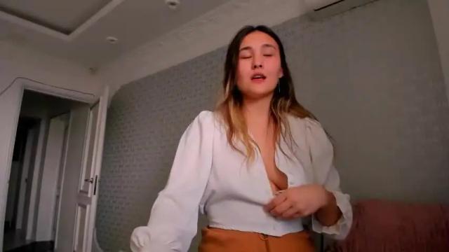 Thumbnail 3, bellxlove's Stream at Chaturbate, 14 months ago