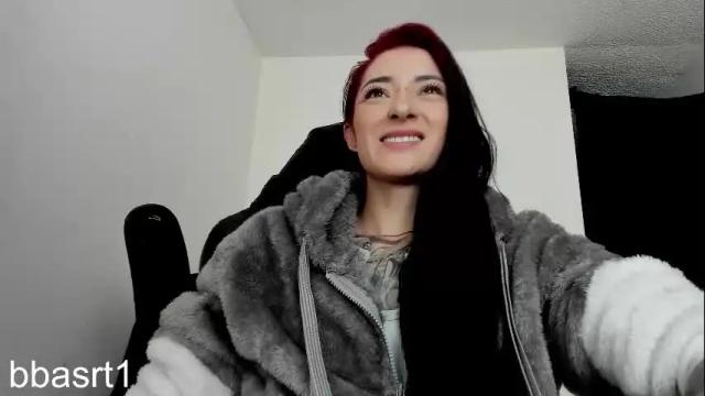 Image 3 of belyswitch Stream on Chaturbate on 1 month ago
