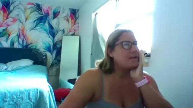 Thumbnail 1, bendybecky69's Stream at Chaturbate, 1 month ago