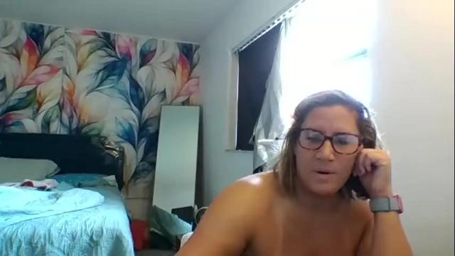 Image 12 of bendybecky69 Stream on Chaturbate on 25 days ago