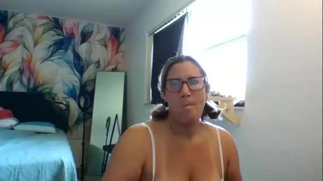 Image 10 of bendybecky69 Stream on Chaturbate on 15 days ago
