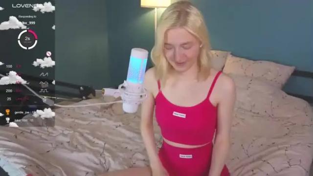 Image 7 of benty_bunny Stream on Chaturbate on 14 months ago
