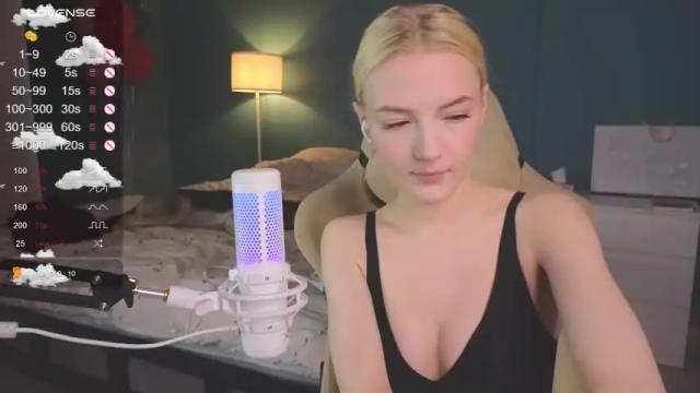 Image 4 of benty_bunny Stream on Chaturbate on 13 months ago