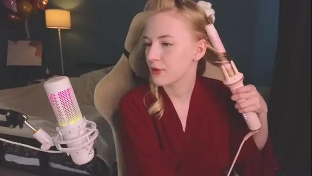 Image 3 of benty_bunny Stream on Chaturbate on 28 days ago