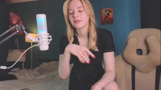 Image 7 of benty_bunny Stream on Chaturbate on 16 days ago