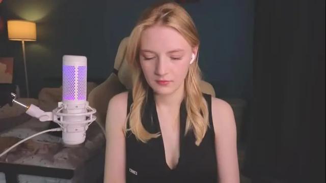 Image 3 of benty_bunny Stream on Chaturbate on 8 days ago