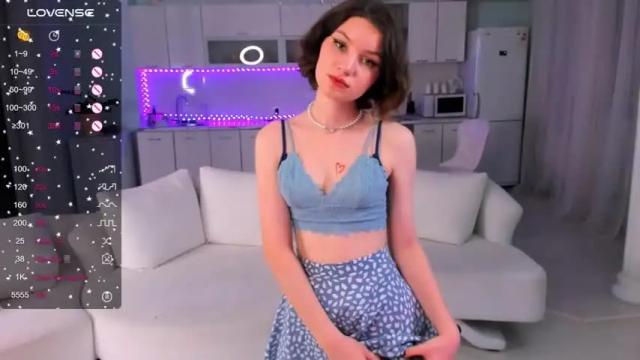 Image 2 of berenicefinnell Stream on Chaturbate on 12 months ago