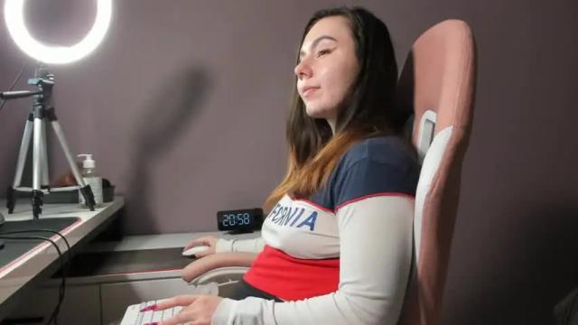 Image 7 of beriesniks Stream on Chaturbate on 14 months ago