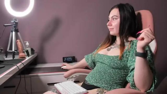 Thumbnail 3, beriesniks's Stream at Chaturbate, 13 months ago