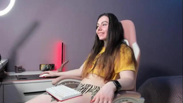 Image 3 of beriesniks Stream on Chaturbate on 2 months ago