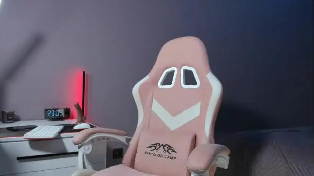 Image 2 of beriesniks Stream on Chaturbate on 1 month ago