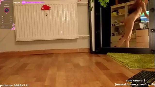 Image 12 of berrryjelly Stream on Chaturbate on 3 months ago